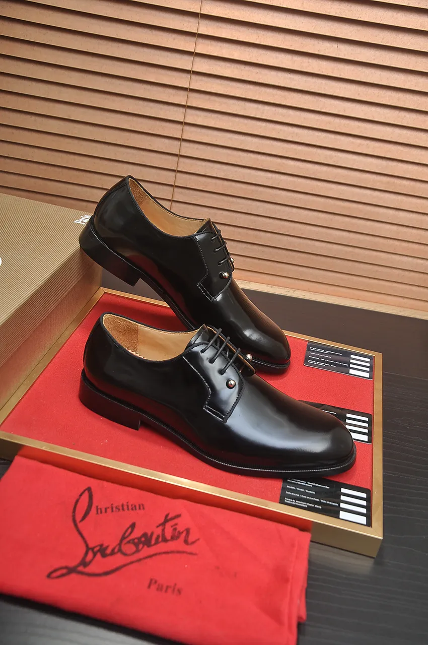 Men's shoes 💰620💶 [Chrstian Loubotin] Red-soled shoes 💋Original mold opening, the highest version on the market, purely handmade ➕Imported cowhide uppers, first-layer water-dyed cowhide lining! Original EU high-gloss outsole. 38 to 45 (45 customized)